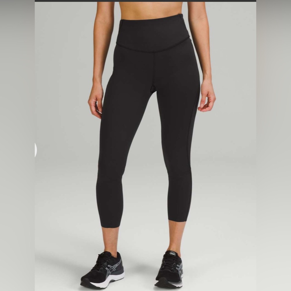 Lululemon Base Pace High Rise Crop 23” Brushed Nulux Size 4